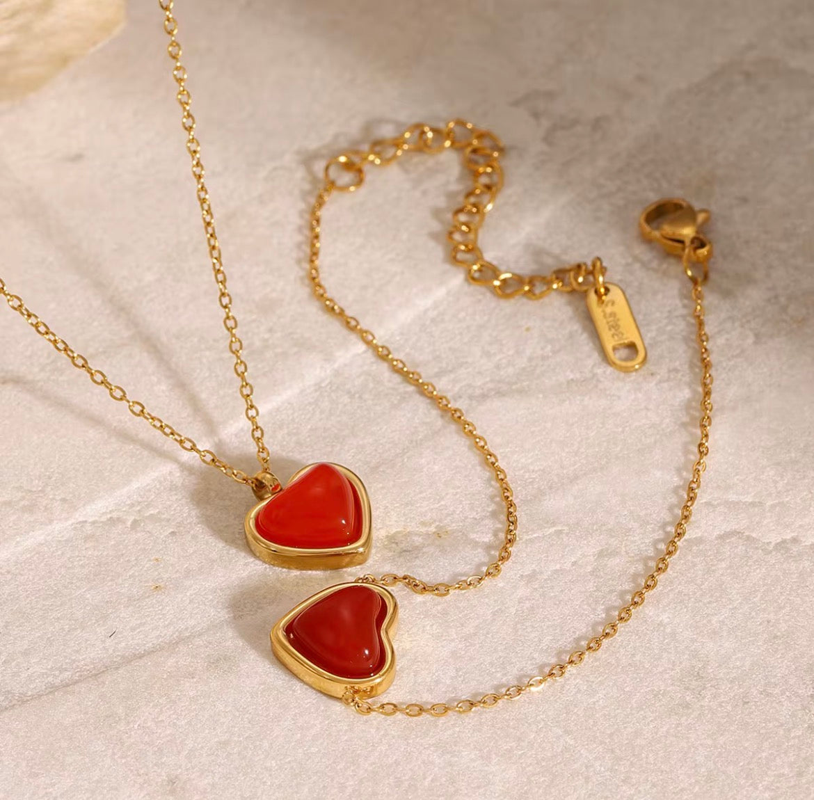 Ensemble Lova rouge