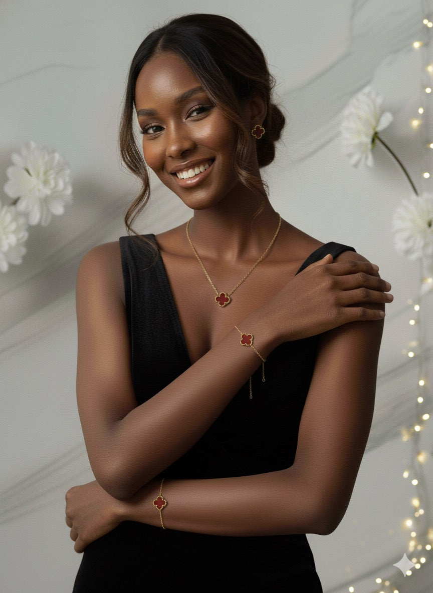 Ensemble trèfle vert, noir, rouge et blanc