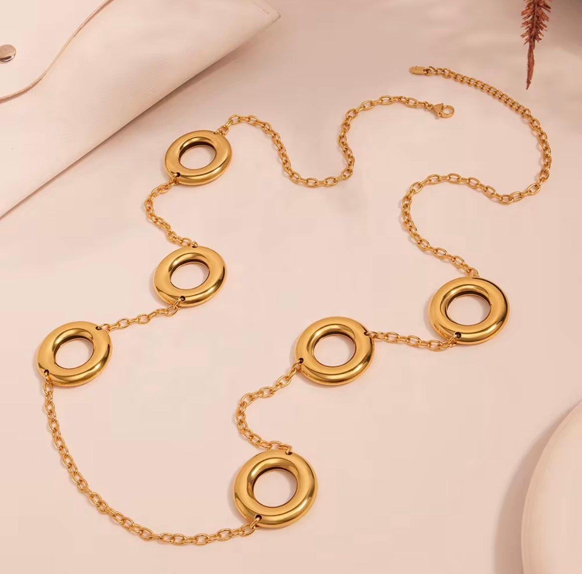 Collier sautoir a rond