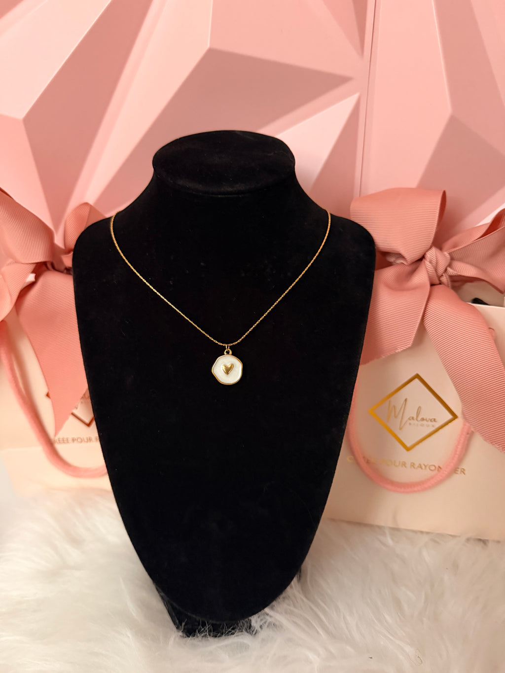 Collier Julia
