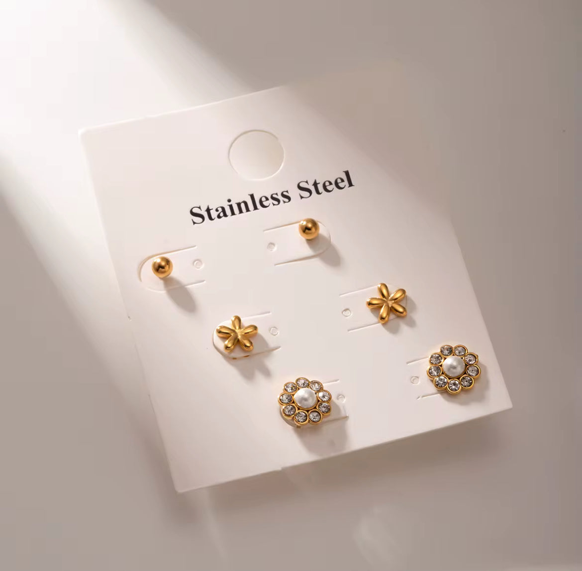 Set “Essentiels Malova”