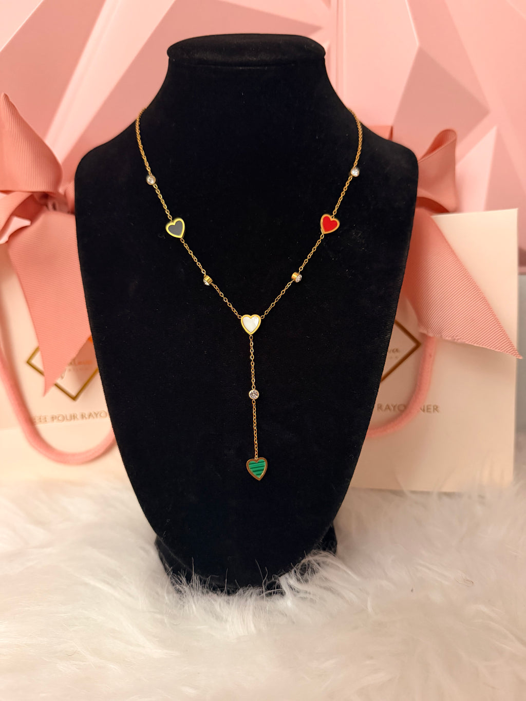Collier coloré en Y